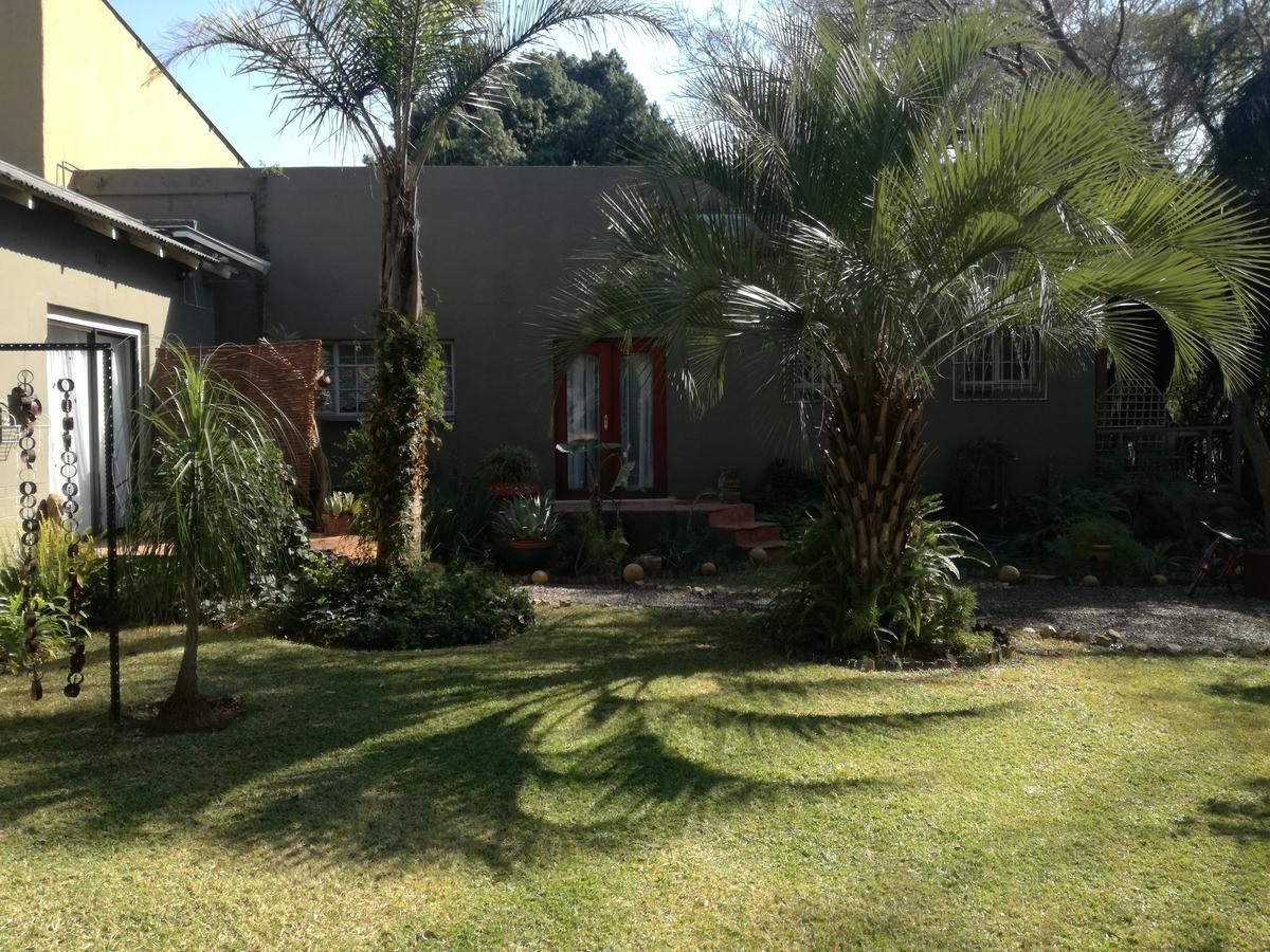 Adam'S Eden Guest House Pretoria Exterior photo